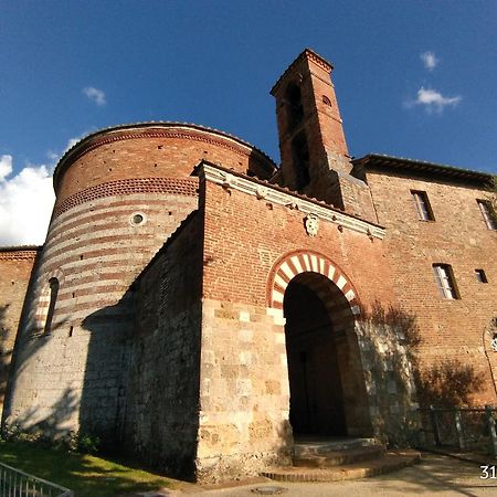 Dietro Le Mura Колле-ді-Валь-д'Ельса Екстер'єр фото